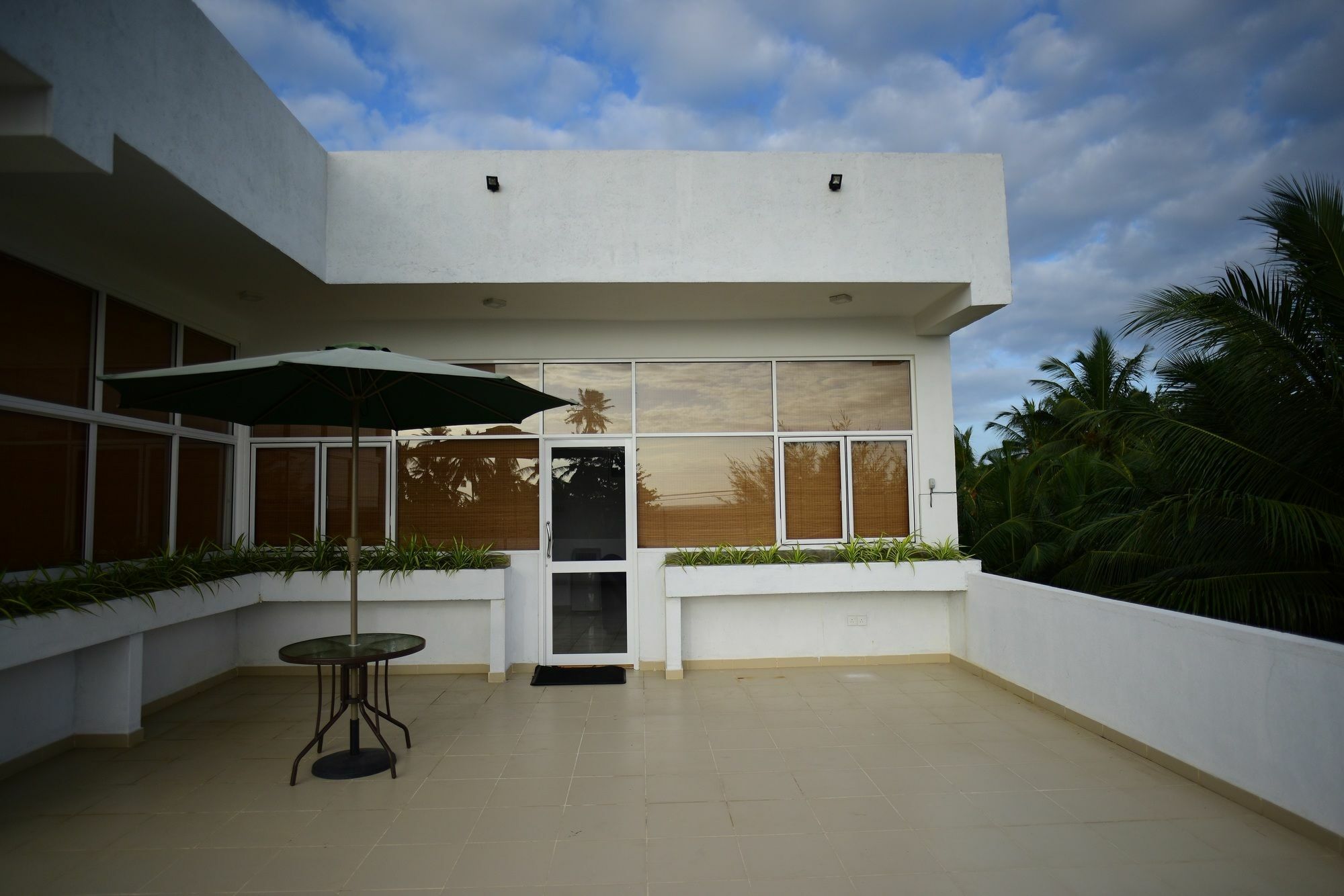 Bliss Apartment Хиккадува Экстерьер фото